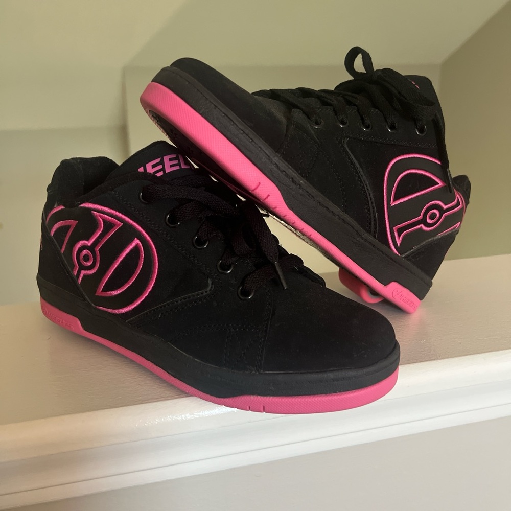 Heelys Black Sneakers with Pink Accents